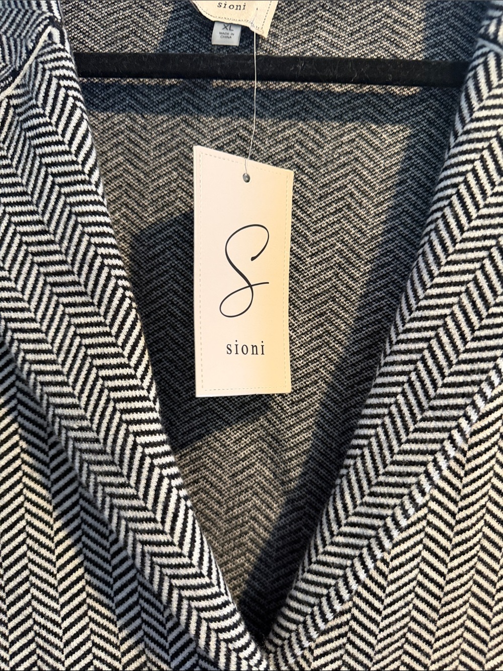 Sioni Black & White Herringbone Single-Button Blazer - Picture 2 of 7